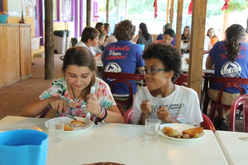 Village Camps International Summer Camp Ard&egrave;che, France 2019-07-26 https://www.villagecamps.com/journals_admin/images/921-22-07-13-2014(800x533) (26).jpg